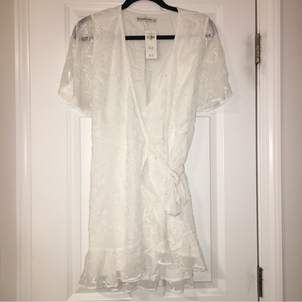 NWT A&F Eyelet Ruffle Hem Dress